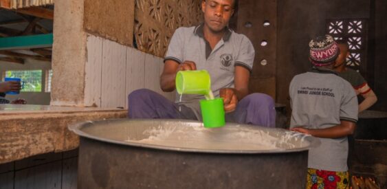 food-prep-kitchen-BwindiPics_29