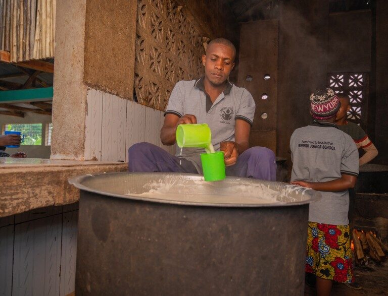 food-prep-kitchen-BwindiPics_29